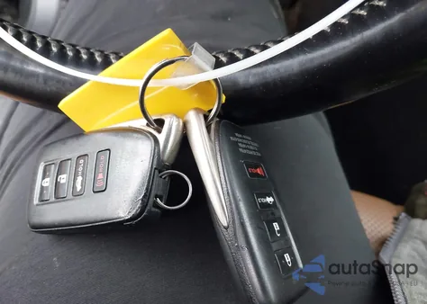 2017 Lexus Is 300 из США, поврежденный, VIN JTHCM1D24H5017514